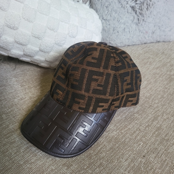 Fendi Brown and Black Cap - Picture 1 of 11